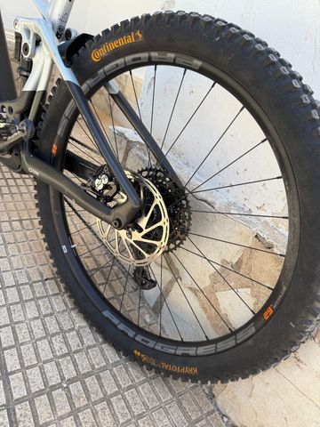 Used Mondraker Crafty SRAM XX1 2022 Mountainbike, Light Gray — image 3 of 8