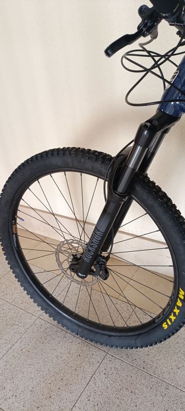 Used GT LT, 29 2022 Mountainbike, Blue — image 5 of 7