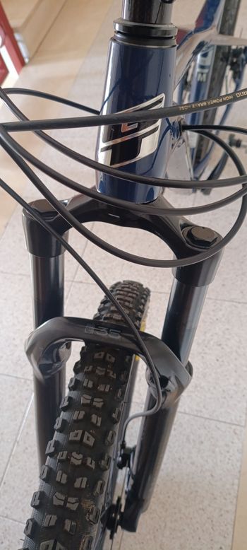 Used GT LT, 29 2022 Mountainbike, Blue — image 2 of 7
