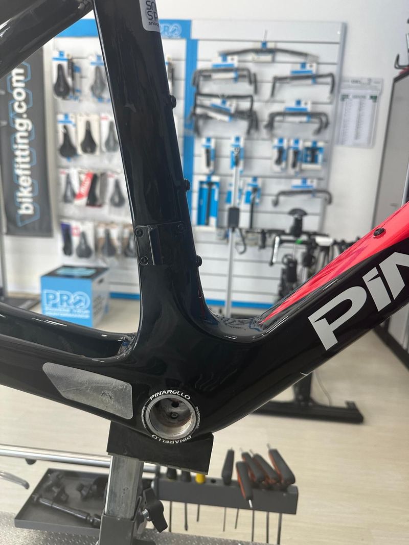 Gebrauchtes Pinarello F 7 TELAIO Frameset 2023 Road & Gravel, Rot — Bild 4 von 13
