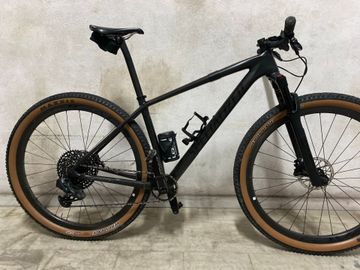 Použité Specialized Epic Hardtail Expert 2020 2020 Mountainbike — obrázek 1 z 3