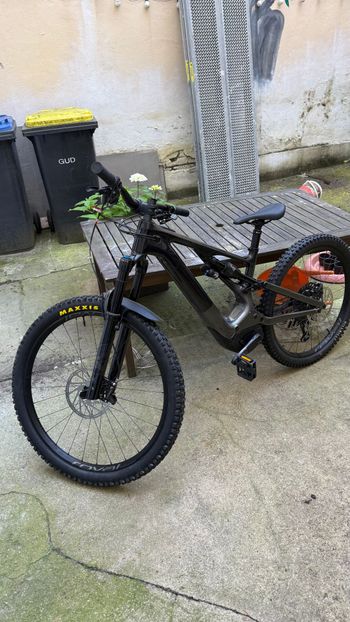 Used Specialized Turbo Levo Expert 2022 2022 Mountainbike, Black, 29, 27.5 — image 2 of 9