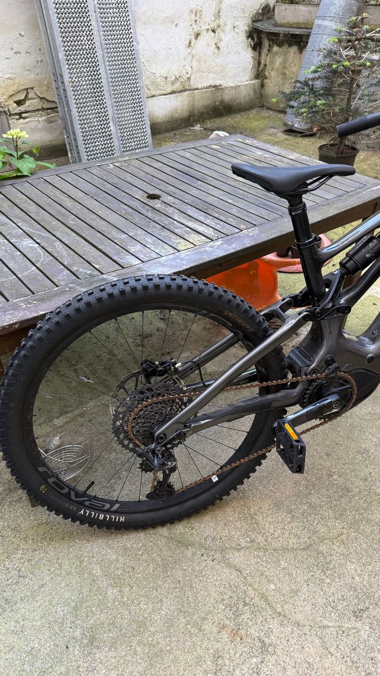 Used Specialized Turbo Levo Expert 2022 2022 Mountainbike, Black, 29, 27.5 — image 3 of 9