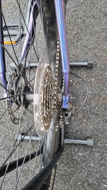 Used Trek Roscoe 6 2022 Mountainbike, Purple — image 9 of 9