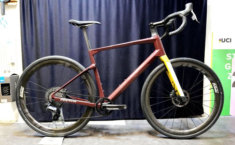 Used BMC URS 01 THREE 2023 2023 Road & Gravel, Black — image 1 of 10