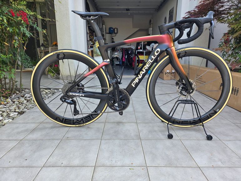 Używany Pinarello DOGMA F 25 2024 Road & Gravel — zdjęcie 3 z 5