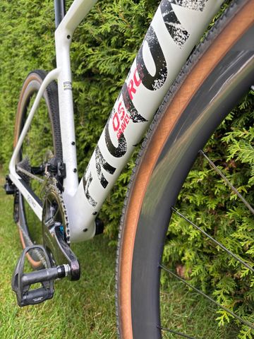 Factor Ostro Shimano Dura Ace Di2 2023 Road & Gravel usato, Bianco — immagine 8 di 11