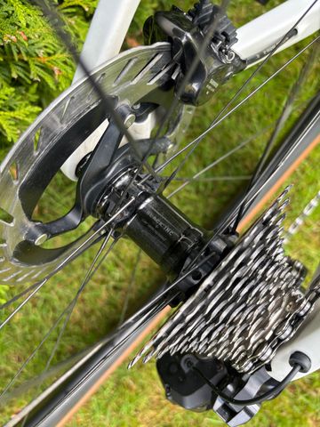 Factor Ostro Shimano Dura Ace Di2 2023 Road & Gravel usato, Bianco — immagine 5 di 11