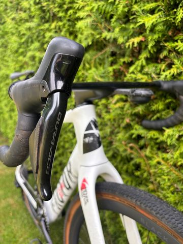 Factor Ostro Shimano Dura Ace Di2 2023 Road & Gravel usato, Bianco — immagine 6 di 11