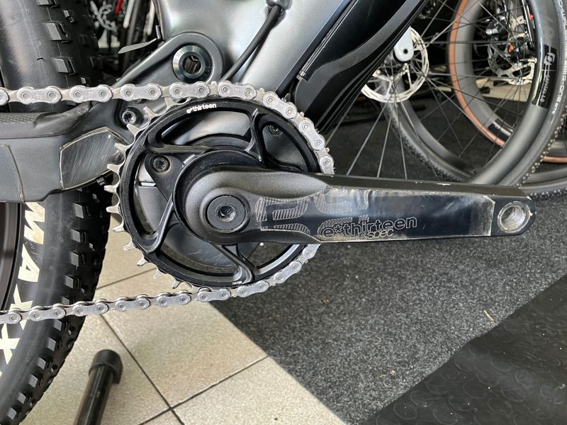 Trek E-Caliber 9.6 2022 2022 Mountainbike d'occasion — image 3 sur 9