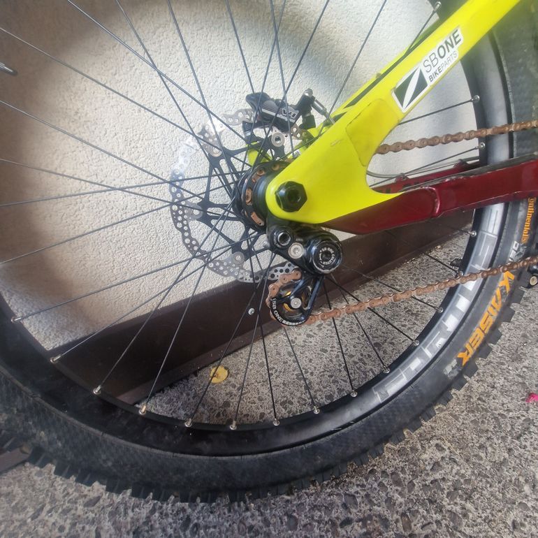 Used Rocky Mountain Slayer Carbon 90 2018 2018 Mountainbike, Red, 27.5, 26 — image 4 of 7
