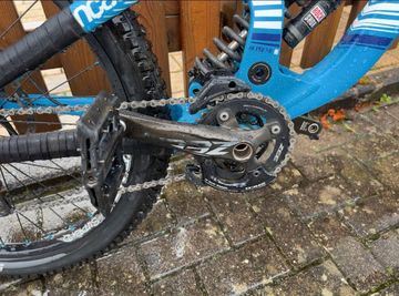 Commencal DH 2015 Mountainbike de segunda mano, Azul — imagen 3 de 8