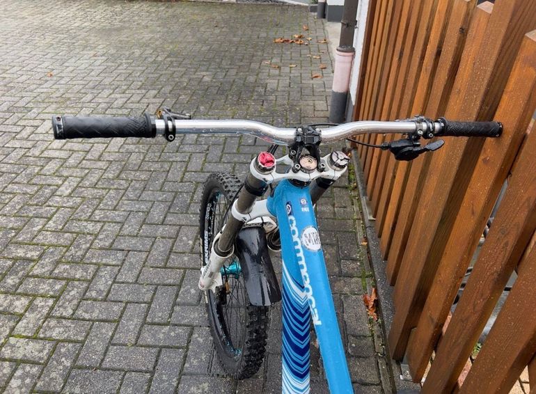 Commencal DH 2015 Mountainbike de segunda mano, Azul — imagen 5 de 8