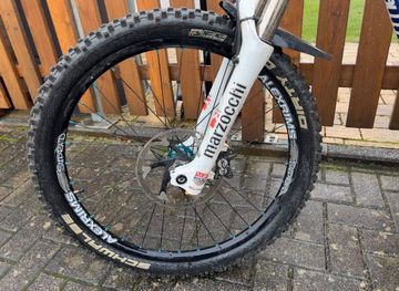 Commencal DH 2015 Mountainbike de segunda mano, Azul — imagen 7 de 8