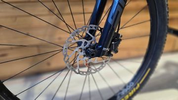 Used Trek Procaliber 9.7 SL 2016 2016 Mountainbike, Green, 27.5, 29 — image 8 of 10