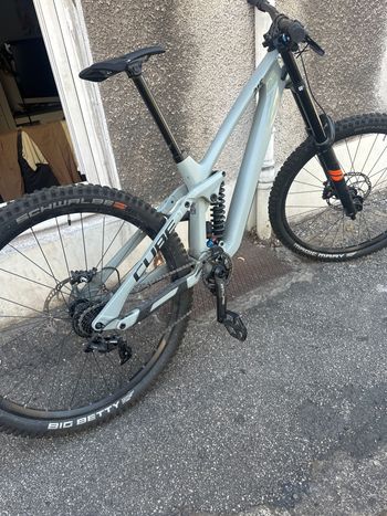 Gebrauchtes CUBE TWO15 HPC SLX 29 2024 2024 Mountainbike, Hellgrau, 29 — Bild 1 von 8