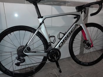 Used Orbea ORCA AERO M20iTEAM-D 2020 2020 Road & Gravel, Light Gray — image 2 of 8