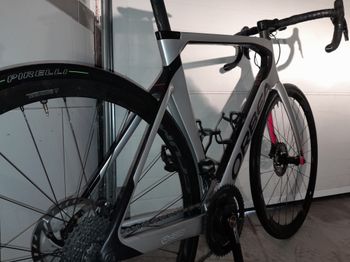 Used Orbea ORCA AERO M20iTEAM-D 2020 2020 Road & Gravel, Light Gray — image 3 of 8
