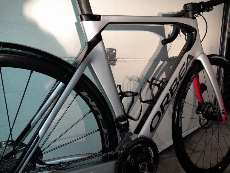 Used Orbea ORCA AERO M20iTEAM-D 2020 2020 Road & Gravel, Light Gray — image 5 of 8