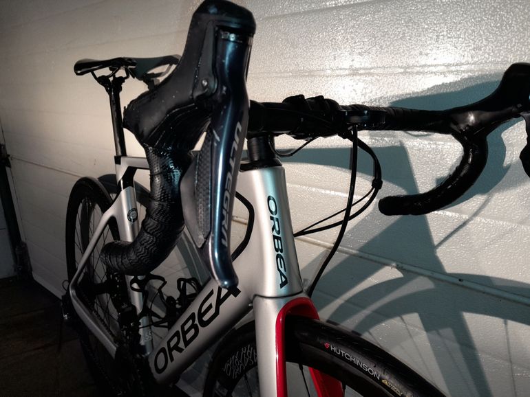 Used Orbea ORCA AERO M20iTEAM-D 2020 2020 Road & Gravel, Light Gray — image 4 of 8