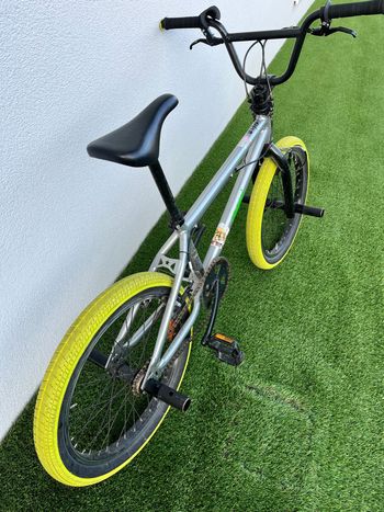 Used DECATHLON Bmx Wipe 20” 2021 Road & Gravel, Hellgrau — image 2 of 4