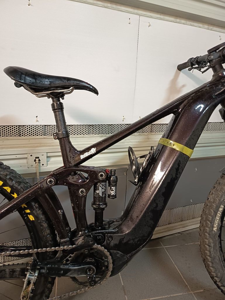 Used Giant Reign E+ 2 2024 2024 Mountainbike, Light Gray, 29 — image 10 of 12