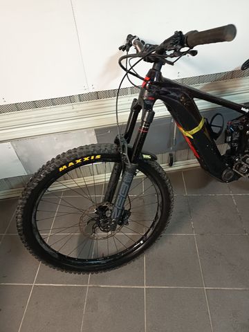 Used Giant Reign E+ 2 2024 2024 Mountainbike, Light Gray, 29 — image 6 of 15