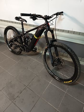 Used Giant Reign E+ 2 2024 2024 Mountainbike, Light Gray, 29 — image 12 of 12