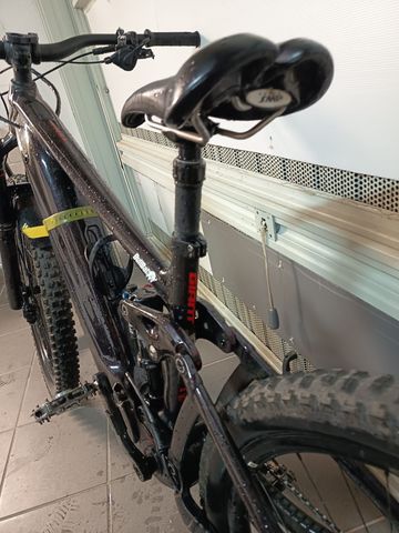Used Giant Reign E+ 2 2024 2024 Mountainbike, Light Gray, 29 — image 4 of 15