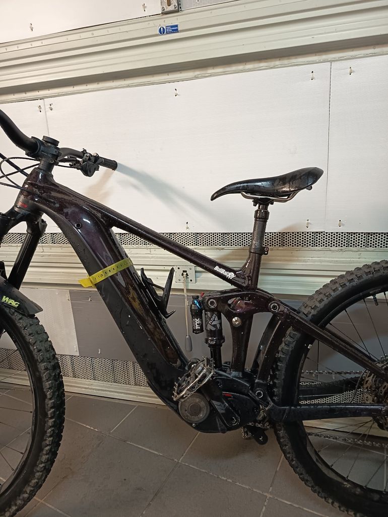 Used Giant Reign E+ 2 2024 2024 Mountainbike, Light Gray, 29 — image 7 of 12