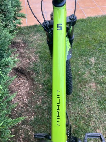 Used Trek Marlin 5 2020 2020 Mountainbike, Green, 27.5, 29 — image 7 of 7