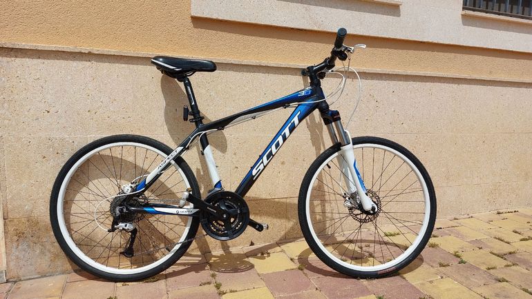 Used Scott Aspect Shimano Alivio 2014 Mountainbike, Blue, 27.5 (650B) — image 1 of 8