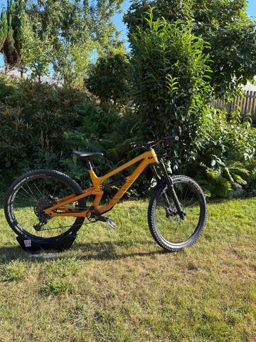 Used Canyon Torque Mullet CF 7 2024 2024 Mountainbike, Orange, 29, 27.5 — image 1 of 3