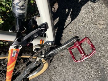 Used Commencal CLASH 24 2022 Mountainbike, White — image 7 of 9