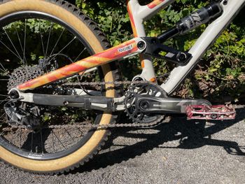 Used Commencal CLASH 24 2022 Mountainbike, White — image 6 of 9