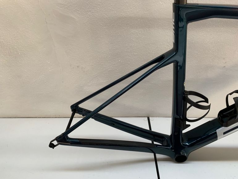 Used BMC Teammachine SLR01 ONE LTD 2021 Frameset 2021 Road & Gravel, Blue — image 2 of 13