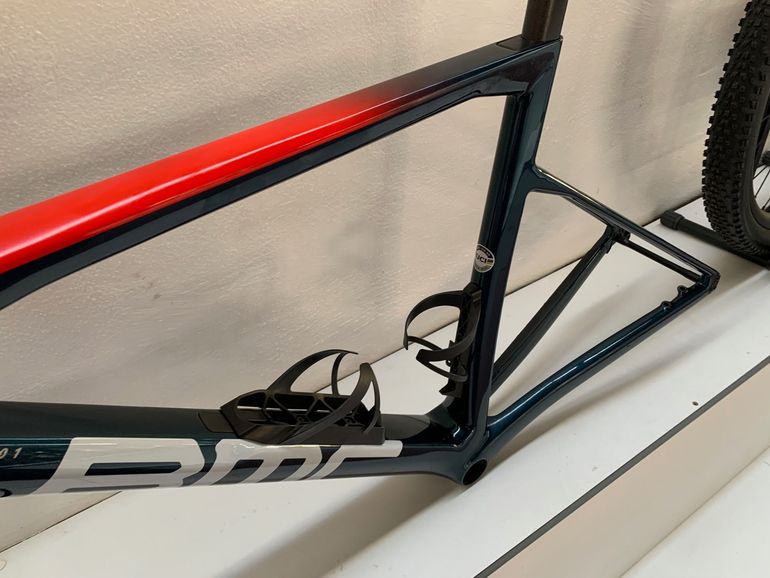 Used BMC Teammachine SLR01 ONE LTD 2021 Frameset 2021 Road & Gravel, Blue — image 9 of 13