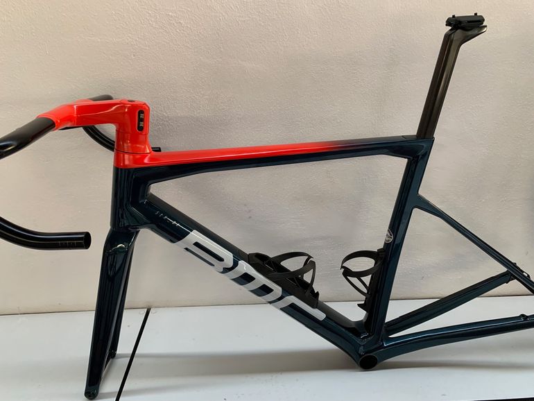Used BMC Teammachine SLR01 ONE LTD 2021 Frameset 2021 Road & Gravel, Blue — image 7 of 13