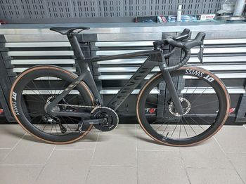 Brugt Canyon Aeroad CFR Di2 2023 2023 Road & Gravel — billede 3 af 3