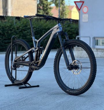 Brugt Trek Fuel EXe 9.7 2023 2023 Mountainbike — billede 2 af 8
