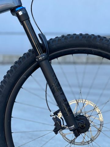 Brugt Trek Fuel EXe 9.7 2023 2023 Mountainbike — billede 5 af 8