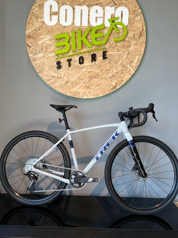 Used Trek Checkpoint ALR 5 2025 2025 Road & Gravel, White — image 1 of 11