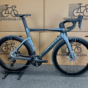 Used Bianchi Oltre Shimano Ultegra Di2 2024 Road & Gravel