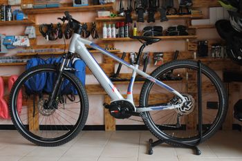 Atala, B Cros