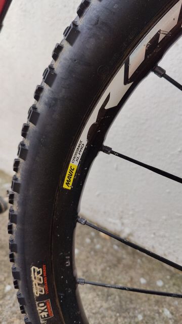 Used Specialized Epic Shimano Deore XT 2011 Mountainbike, Red, 29 — image 5 of 5