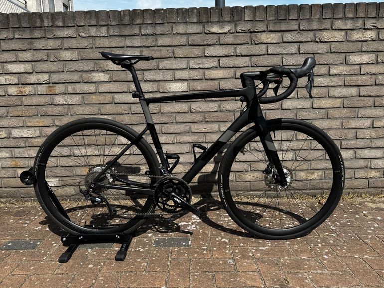 Used Cannondale SuperSix EVO Carbon Disc Ultegra 2021 2021 Road & Gravel — image 1 of 7