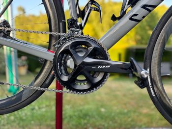 Used Canyon Ultimate CF SL 7 Disc 2021 2021 Road & Gravel, Light Gray — image 3 of 5