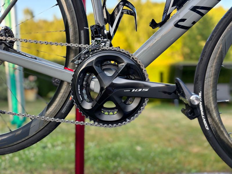 Canyon Ultimate CF SL 7 Disc 2021 2021 Road & Gravel de segunda mano, Gris claro — imagen 3 de 5