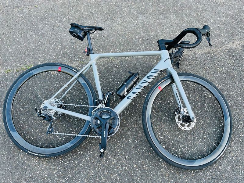 Canyon Ultimate CF SL 7 Disc 2021 2021 Road & Gravel de segunda mano, Gris claro — imagen 1 de 5