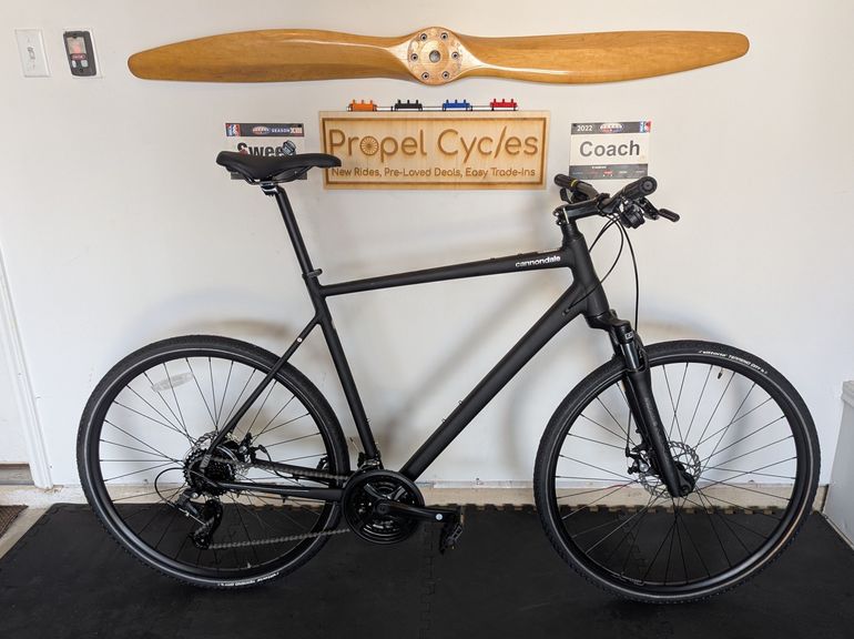 Used Cannondale 700 M Quick CX 4 2022 Road & Gravel, Black — image 1 of 12